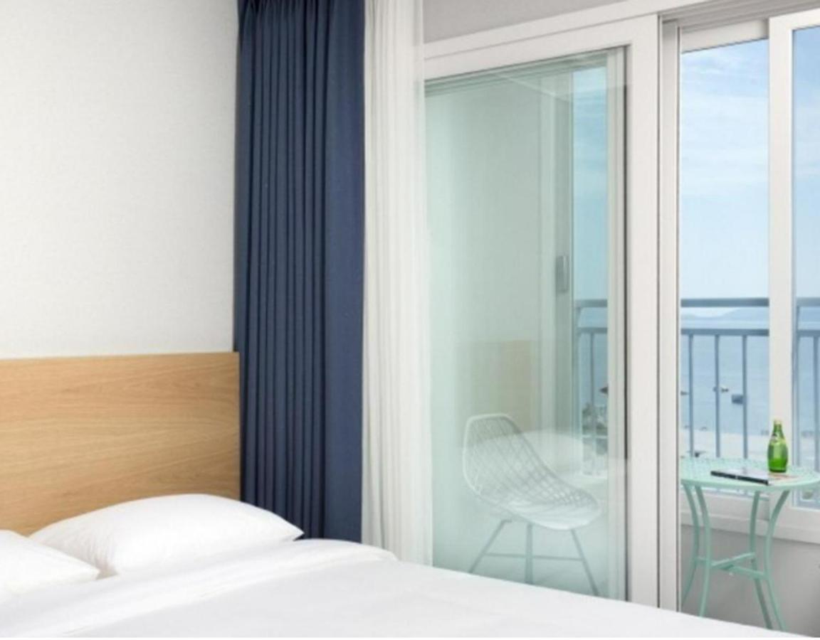 Yeosu Hotel First City Exterior photo