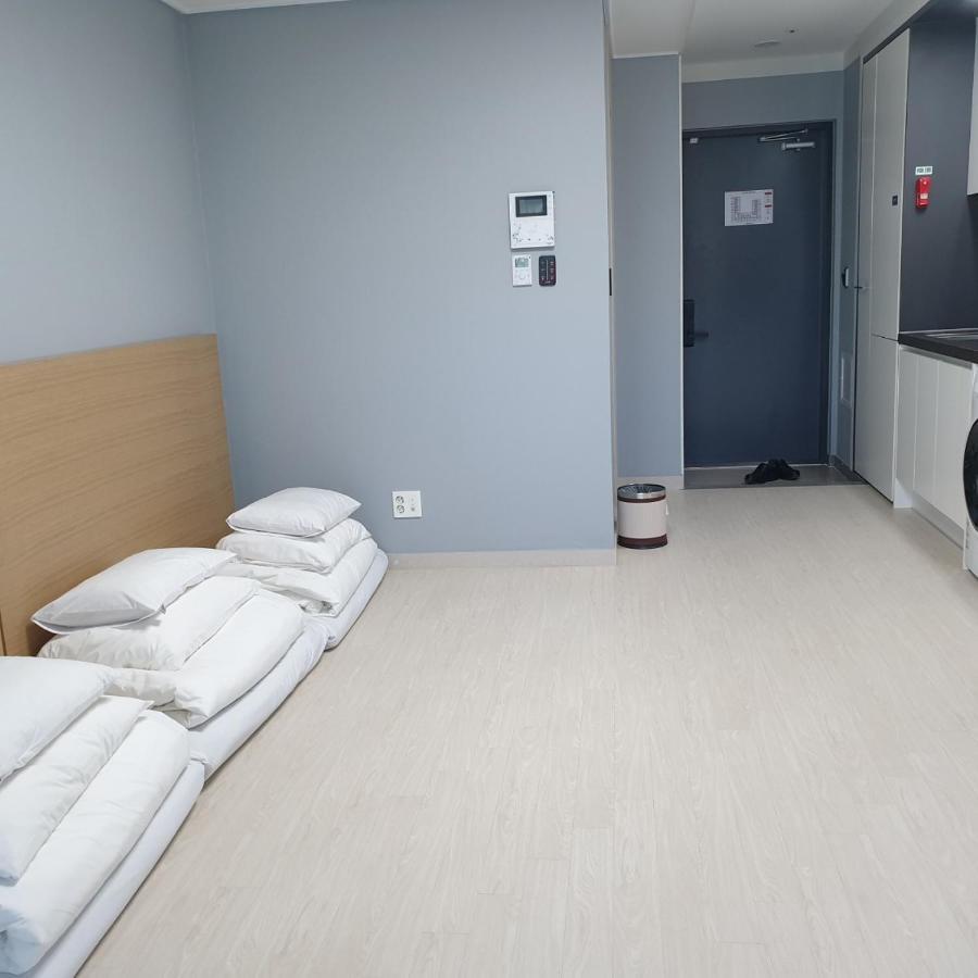 Yeosu Hotel First City Exterior photo